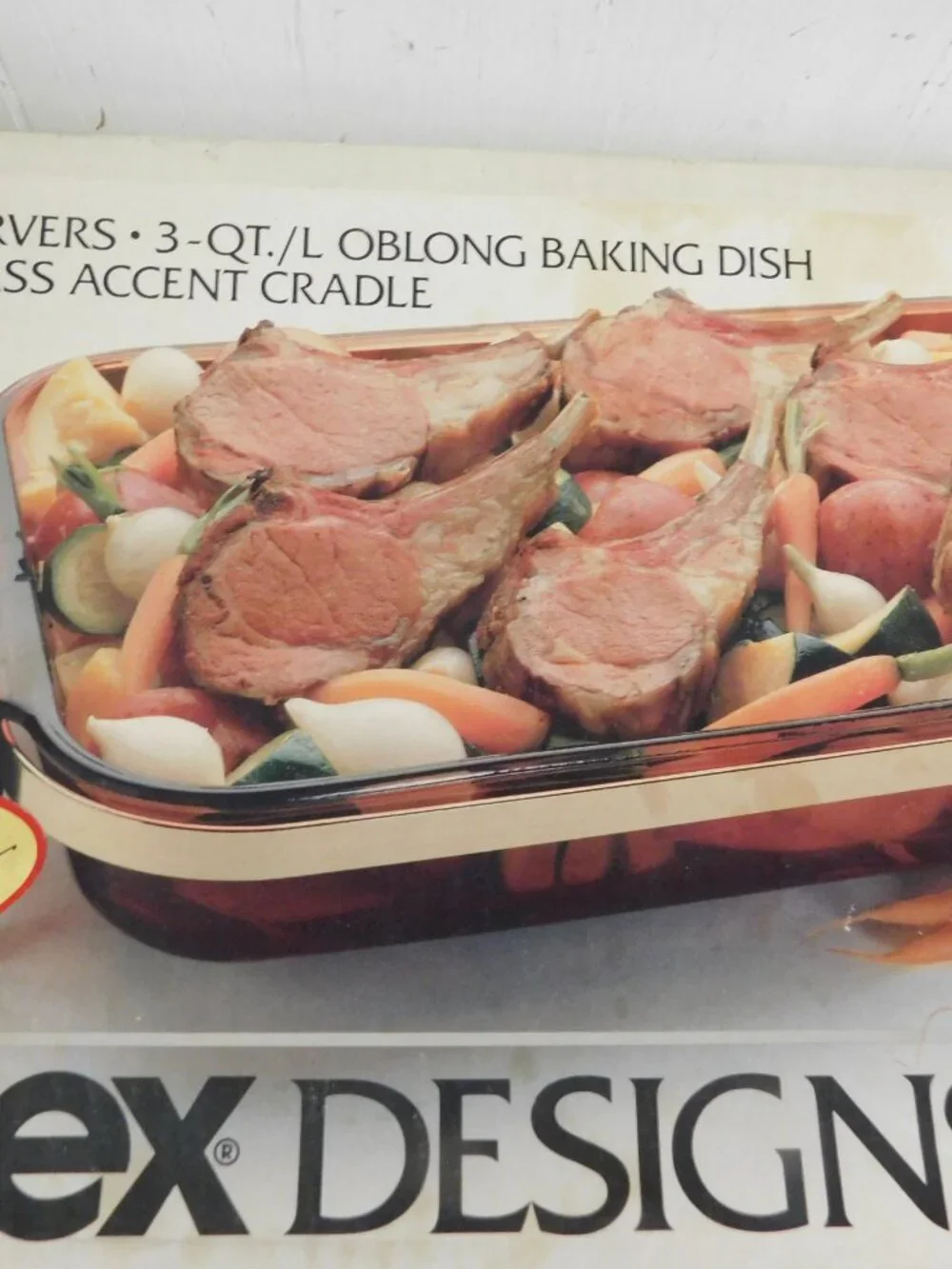 Pyrex Designs Ovenware with Flair Party Server 3 Qt Baker Dish w/ Brass Cradle